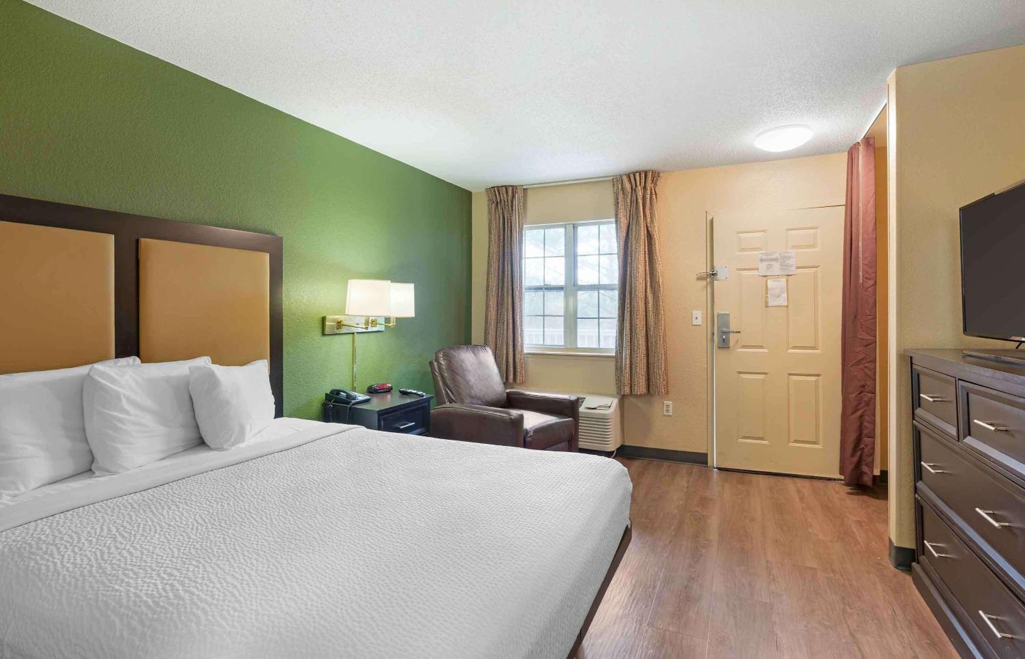 Extended Stay America Select Suites - Newport News - Oyster Point Exterior photo