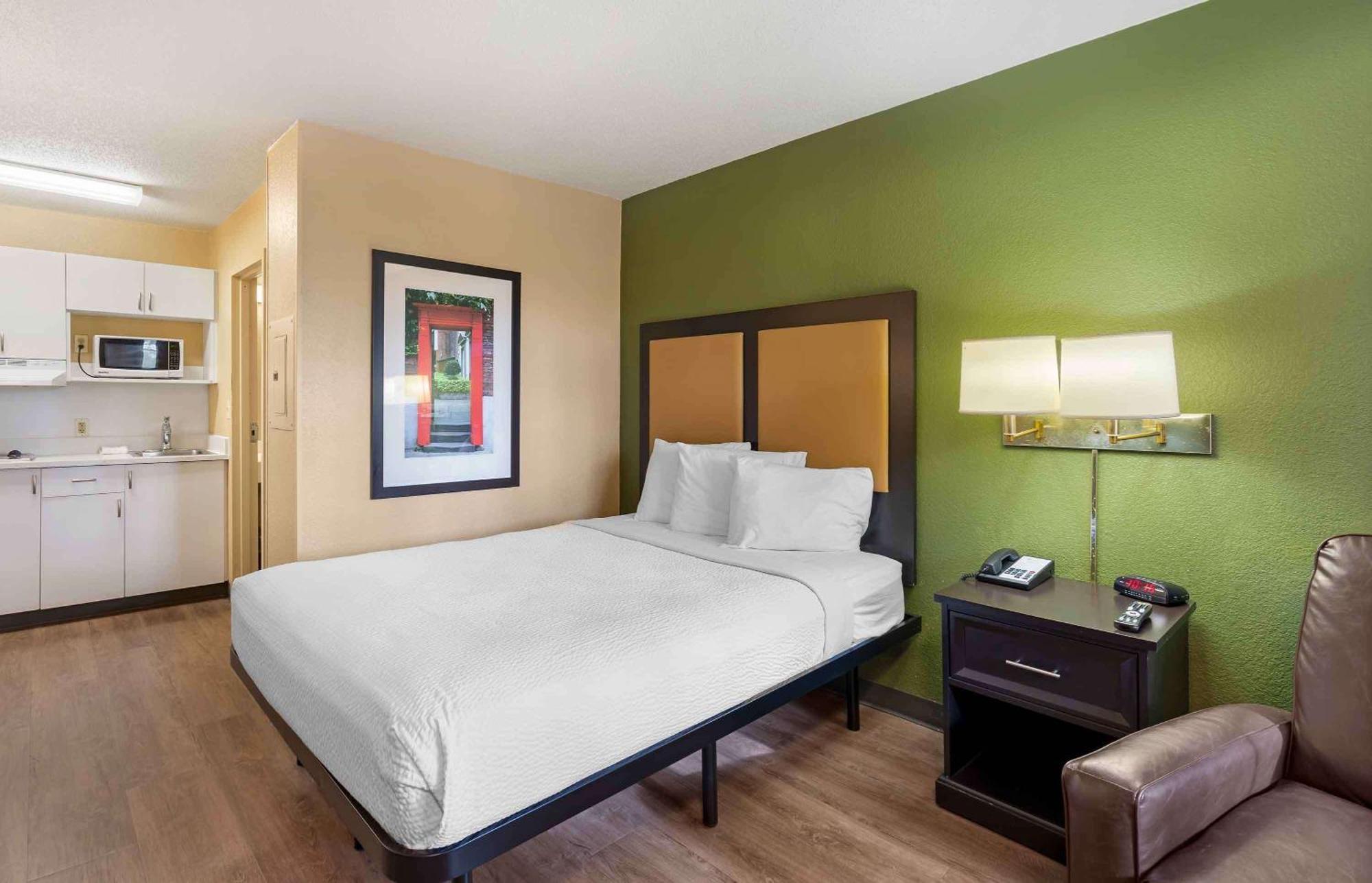 Extended Stay America Select Suites - Newport News - Oyster Point Exterior photo