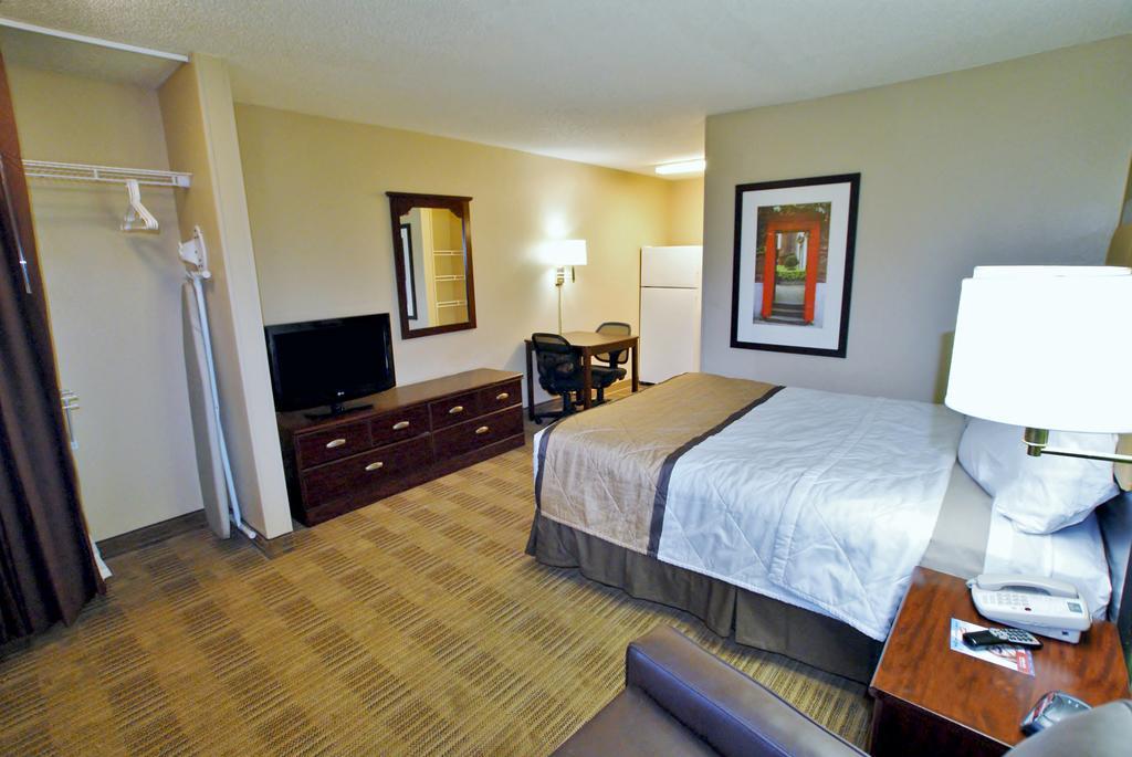 Extended Stay America Select Suites - Newport News - Oyster Point Exterior photo